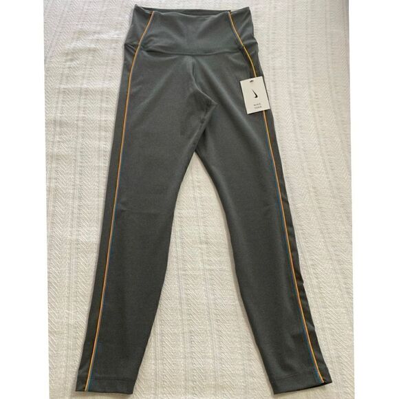 Nike Pants - NIKE Women's Yoga Ankle Leggings